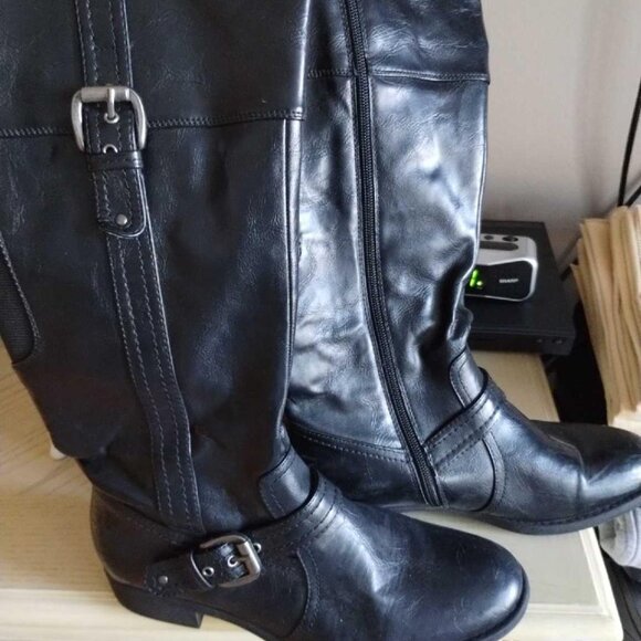 NEW BLACK LEATHER KNEE HIGH BOOTS WITH STRECH BACK - Picture 1 of 6